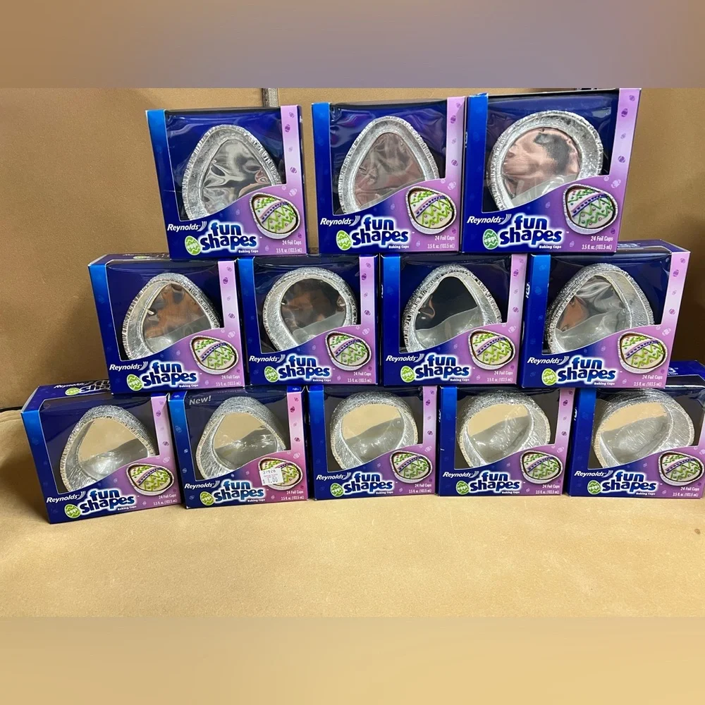 Reynolds Fun Shapes Aluminum Pans